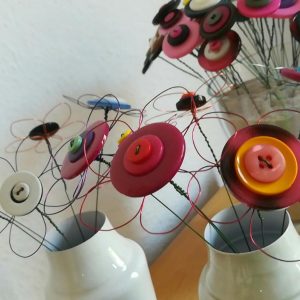 Draht-Knopf-Blumen