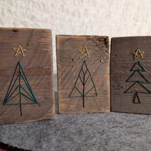 besticktes Holz
